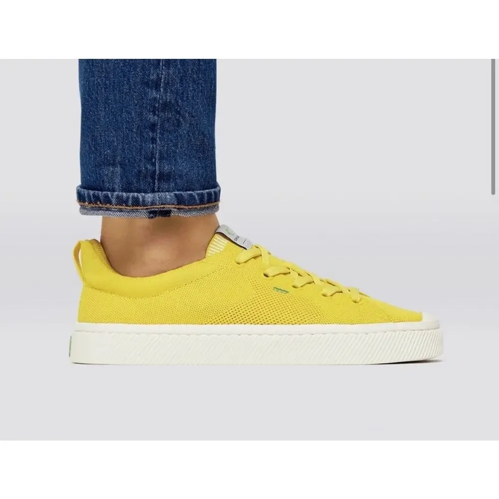 Cariuma Unisex Low Top Sun Yellow Bamboo Knit Sneaker - Sz 10.5M/ 12W